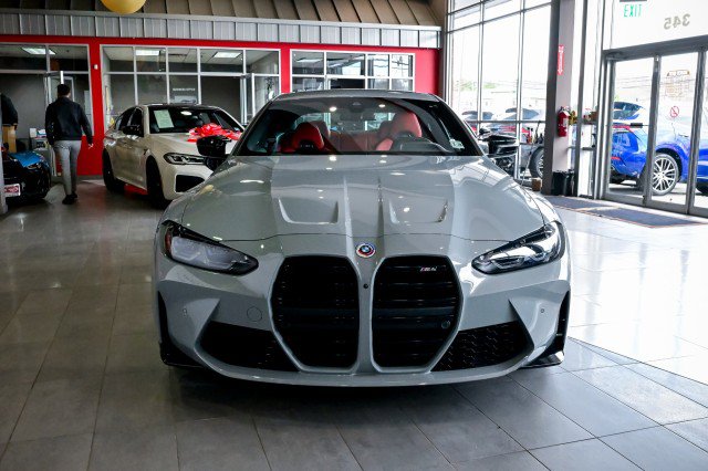 Used 2023 BMW M4 Coupe w/ Executive Package image 2