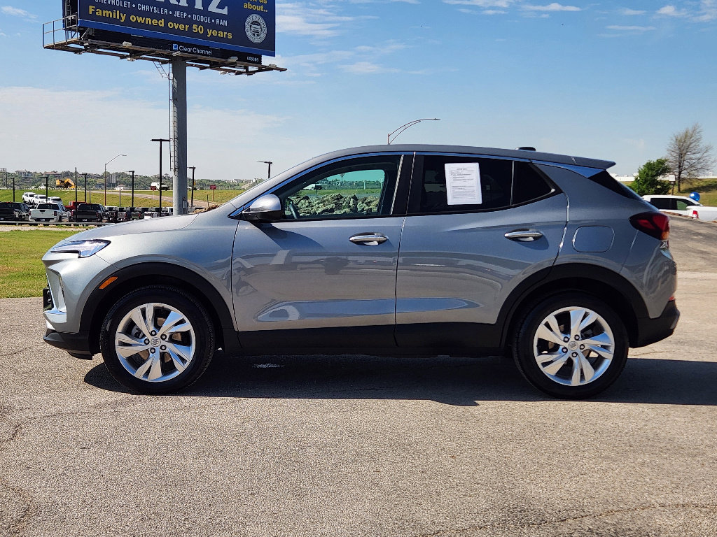 Certified 2025 Buick Encore GX Preferred image 4