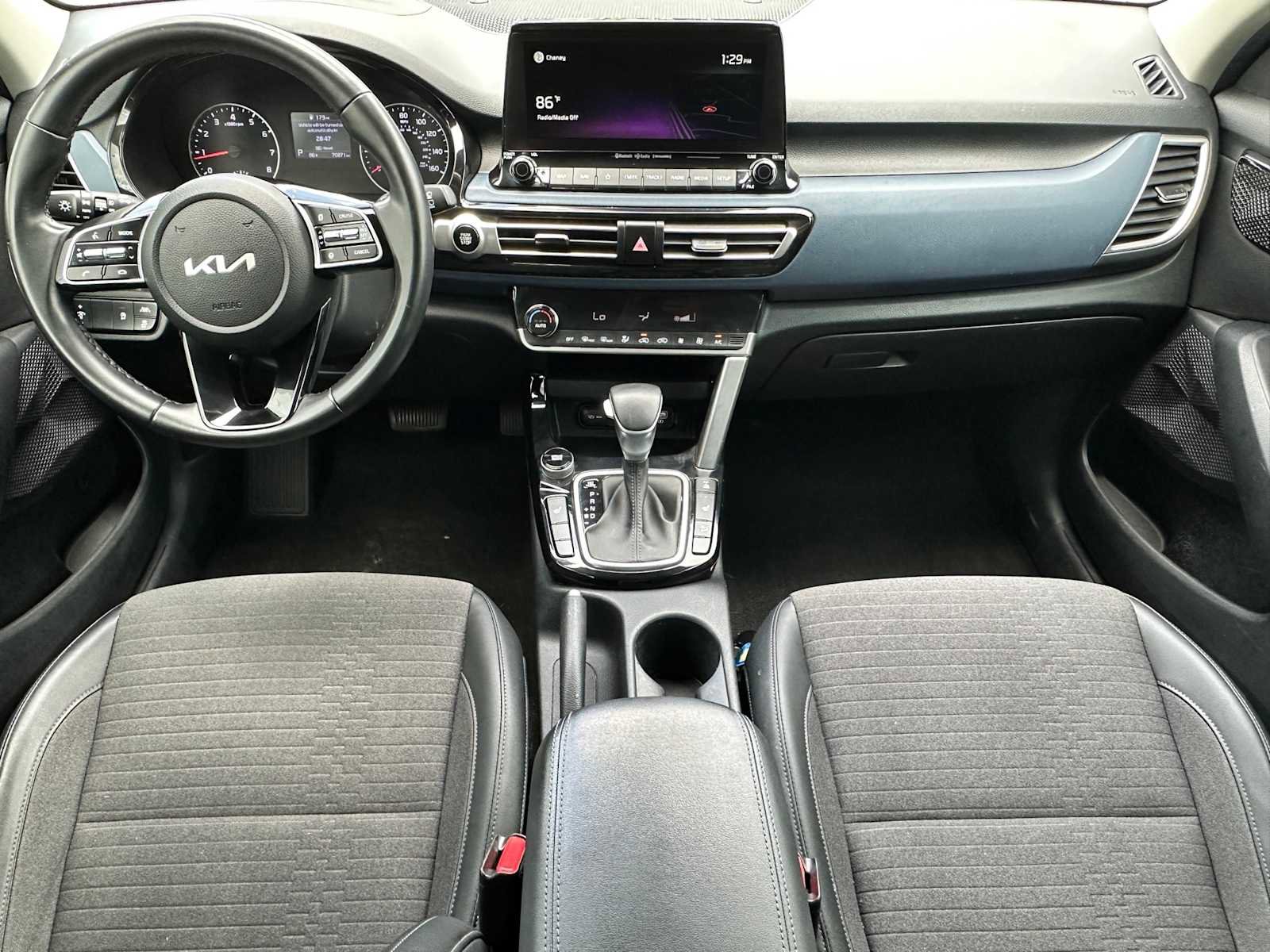 Certified 2022 Kia Seltos Nightfall Edition AWD/4WD image 21