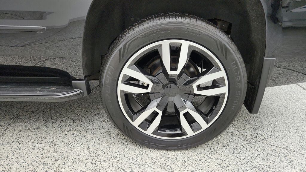 Used 2018 Chevrolet Tahoe Premier AWD/4WD image 9