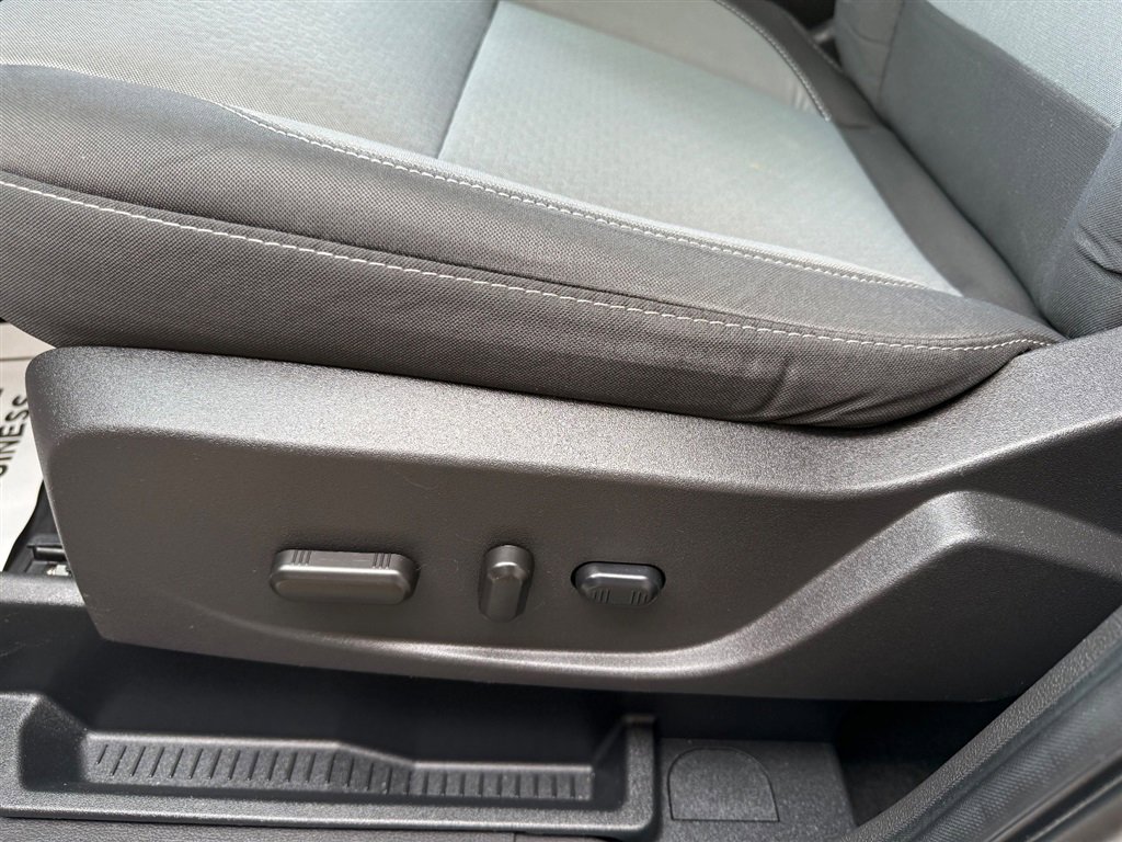 Used 2018 Ford Escape SE image 8