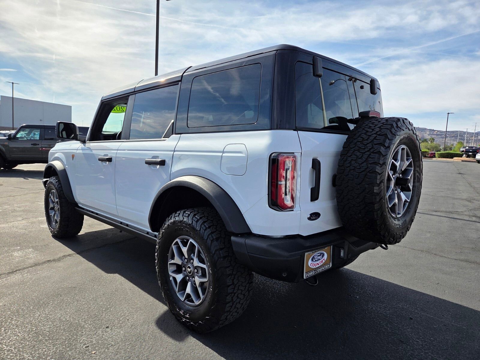 Certified 2025 Ford Bronco Badlands image 4