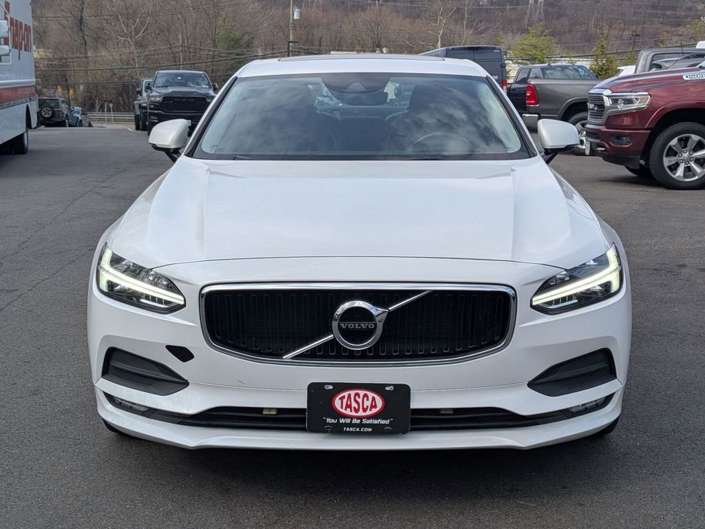 Used 2018 Volvo S90 T5 Momentum image 10