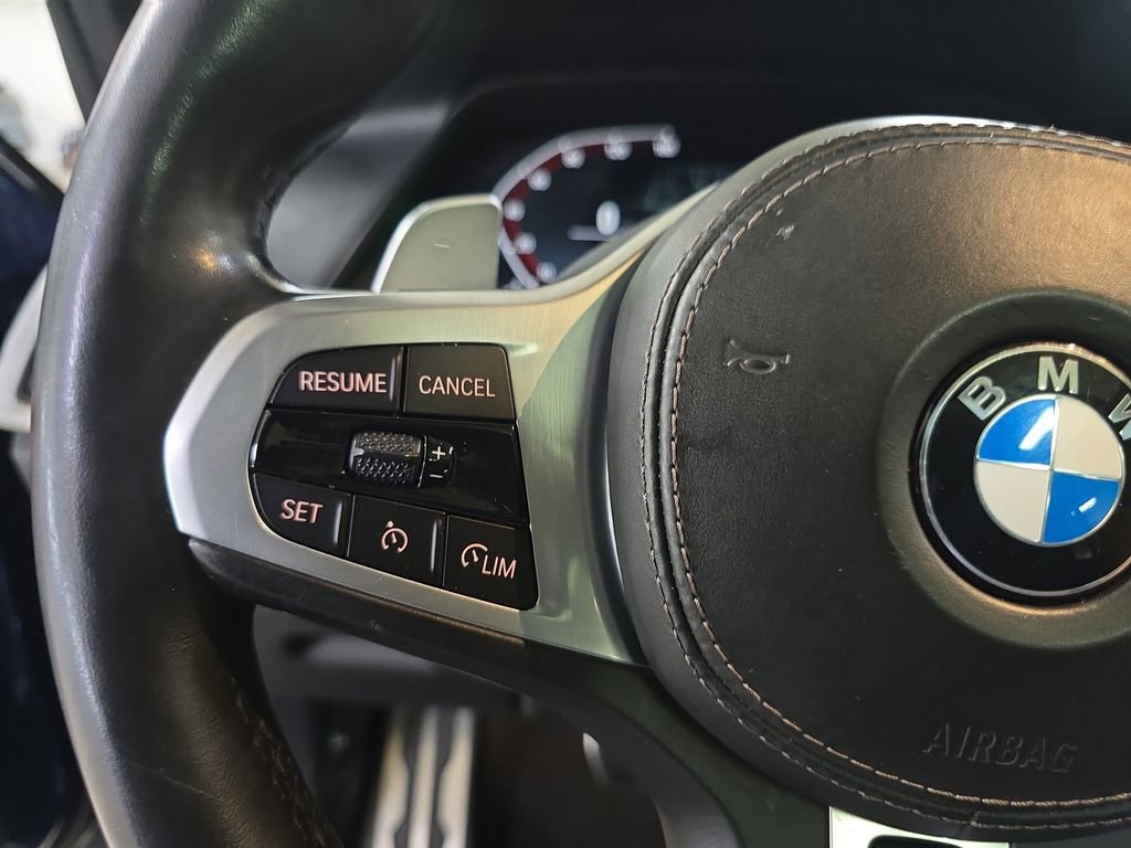 Used 2021 BMW X7 xDrive40i w/ M Sport Package AWD/4WD image 20