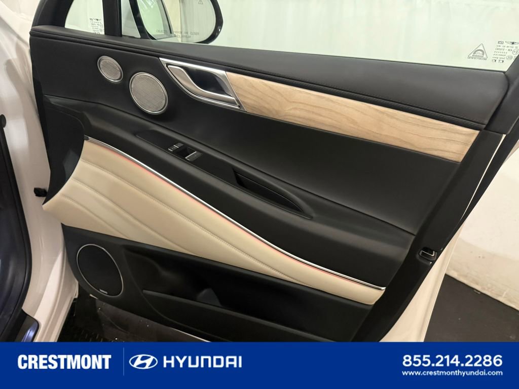 Used 2023 Genesis GV80 2.5T w/ Prestige Package image 32