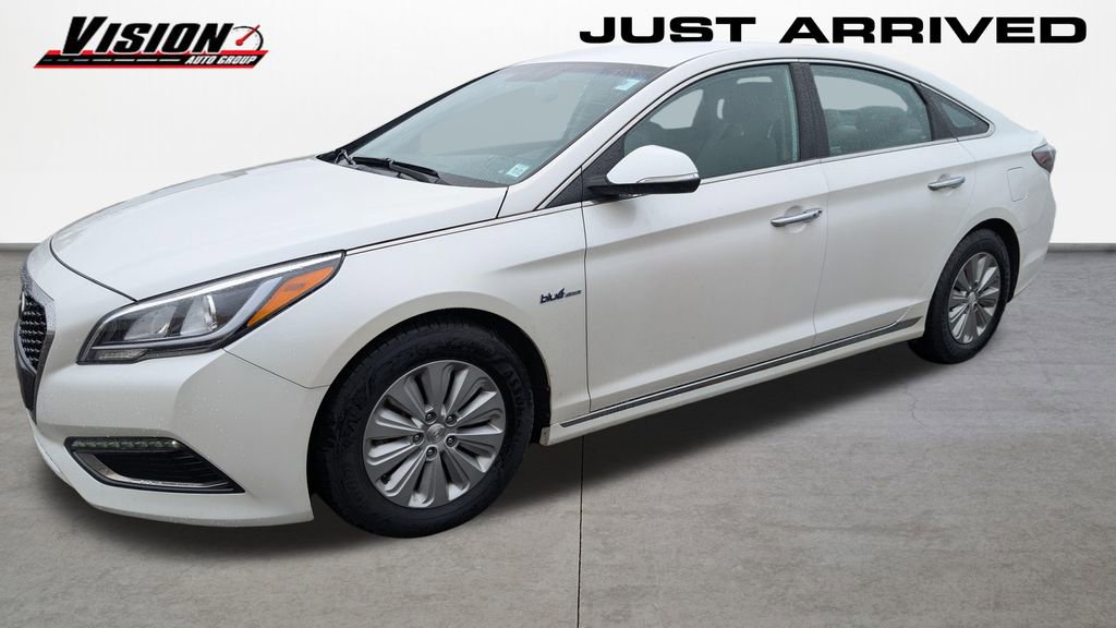 Used 2016 Hyundai Sonata SE FWD image 1
