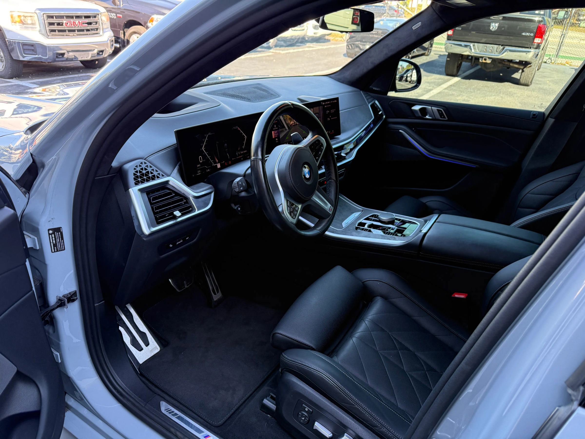 Used 2024 BMW X5 xDrive40i w/ M Sport Package image 14