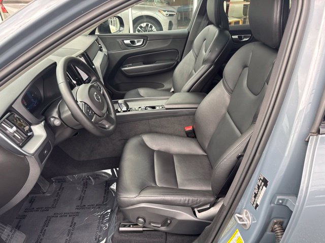 Certified 2024 Volvo XC60 B5 Core w/ Protection Package Premier AWD/4WD image 20
