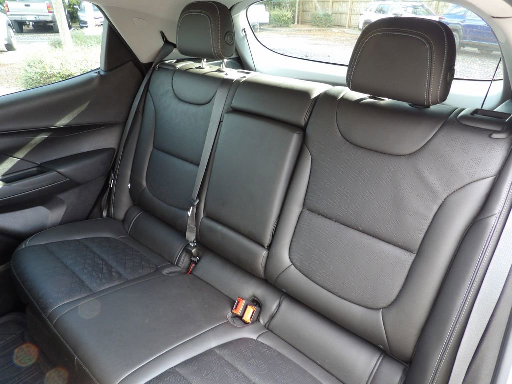 Used 2023 Chevrolet Bolt LT w/ Infotainment Package image 32