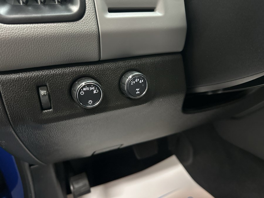 Used 2019 Chevrolet Colorado W/T AWD/4WD image 10