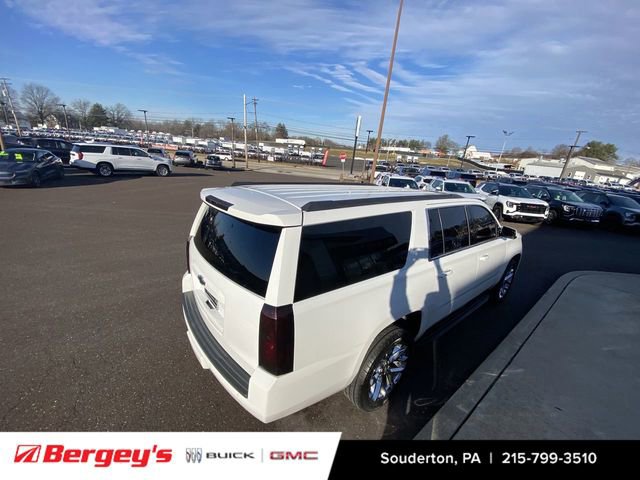 Used 2020 Chevrolet Suburban LT image 22