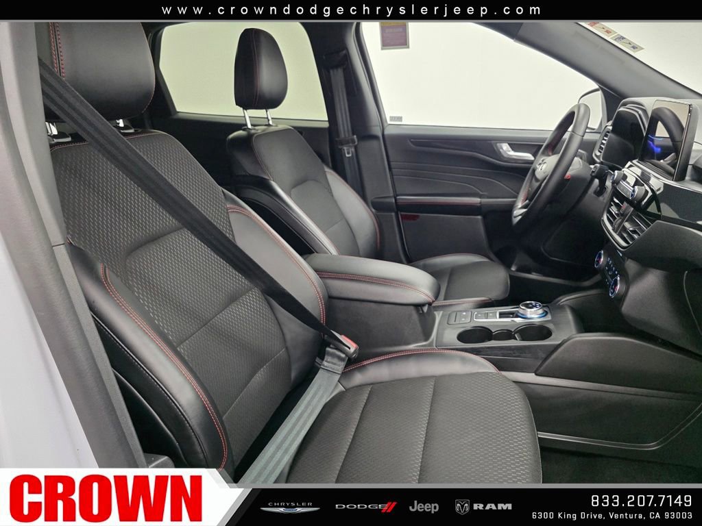 Used 2025 Ford Escape ST-Line image 10