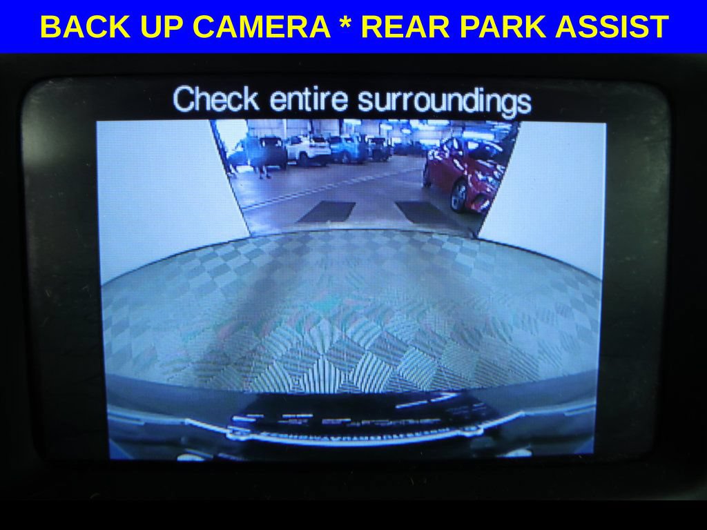Used 2015 Jeep Renegade Latitude w/ Cold Weather Group FWD image 7
