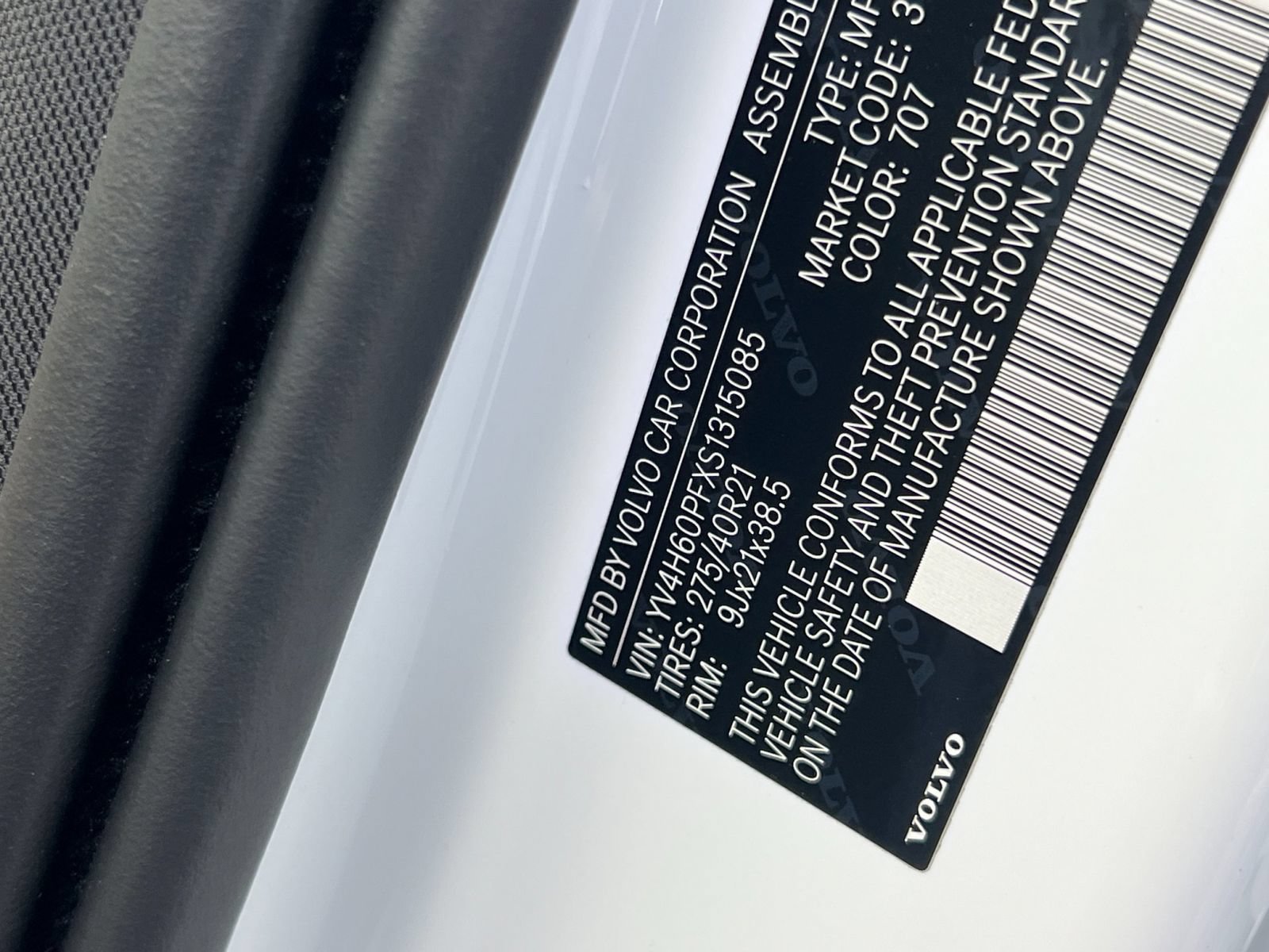 Certified 2025 Volvo XC90 T8 Ultra w/ Protection Package Premier AWD/4WD image 34