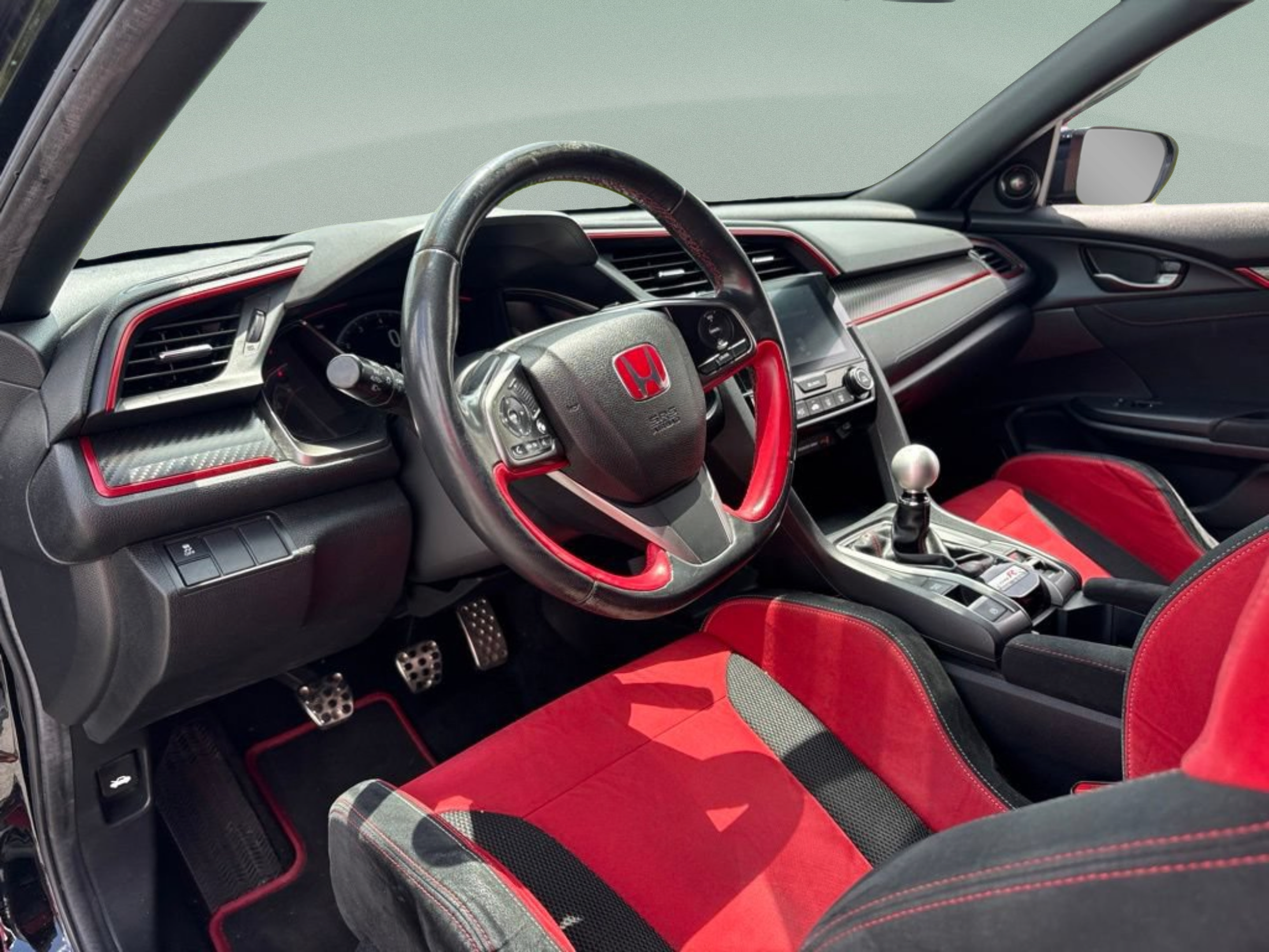 Used 2018 Honda Civic Type R image 17