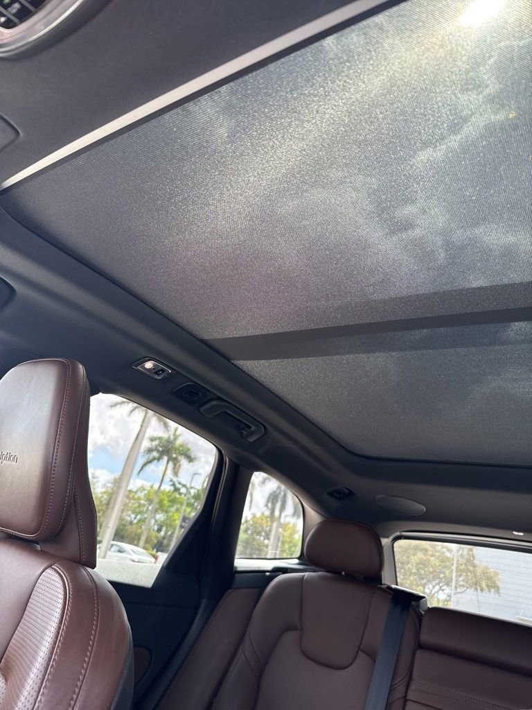 Used 2019 Volvo XC60 T5 Inscription w/ Protection Package image 5