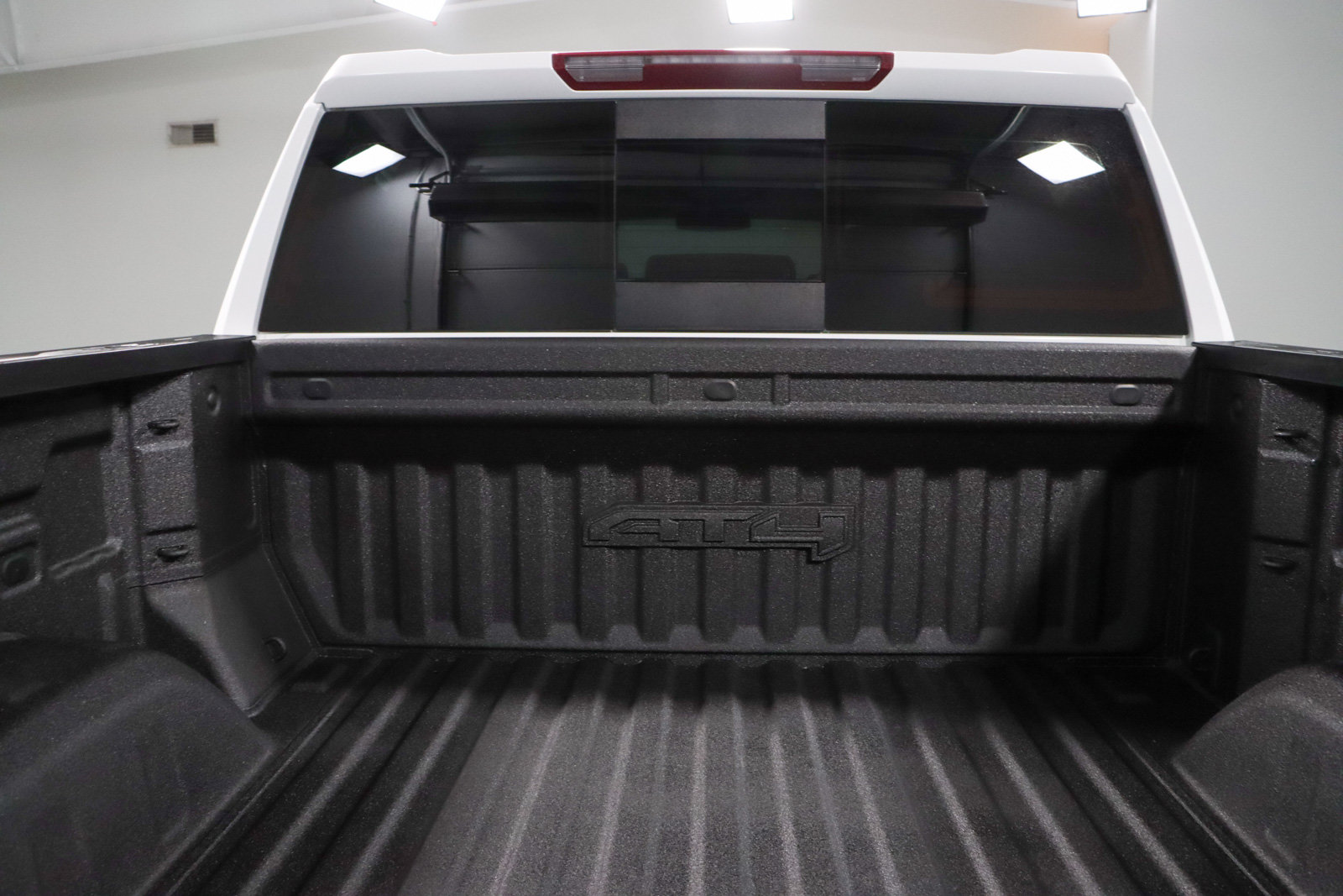 Used 2022 GMC Sierra 1500 AT4 w/ AT4 Preferred Package AWD/4WD image 33