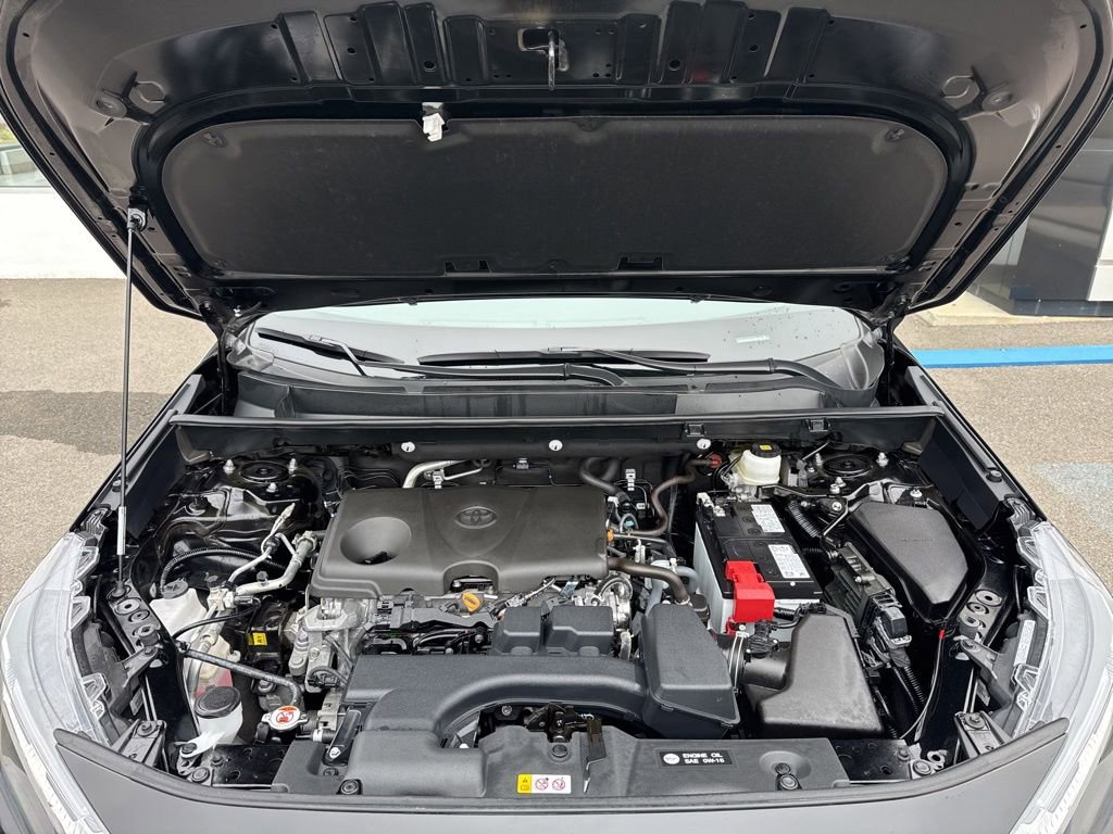 Used 2025 Toyota RAV4 XLE image 24