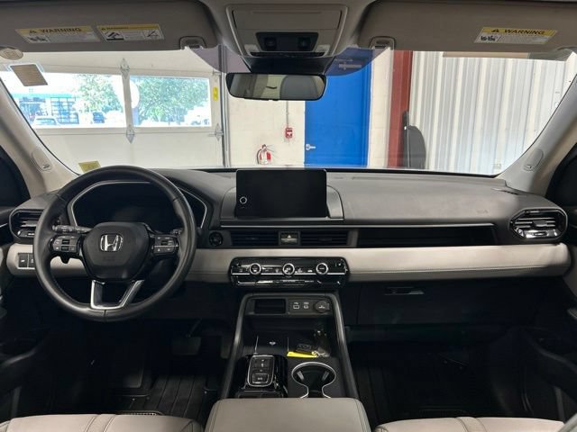 Certified 2023 Honda Pilot Touring image 18