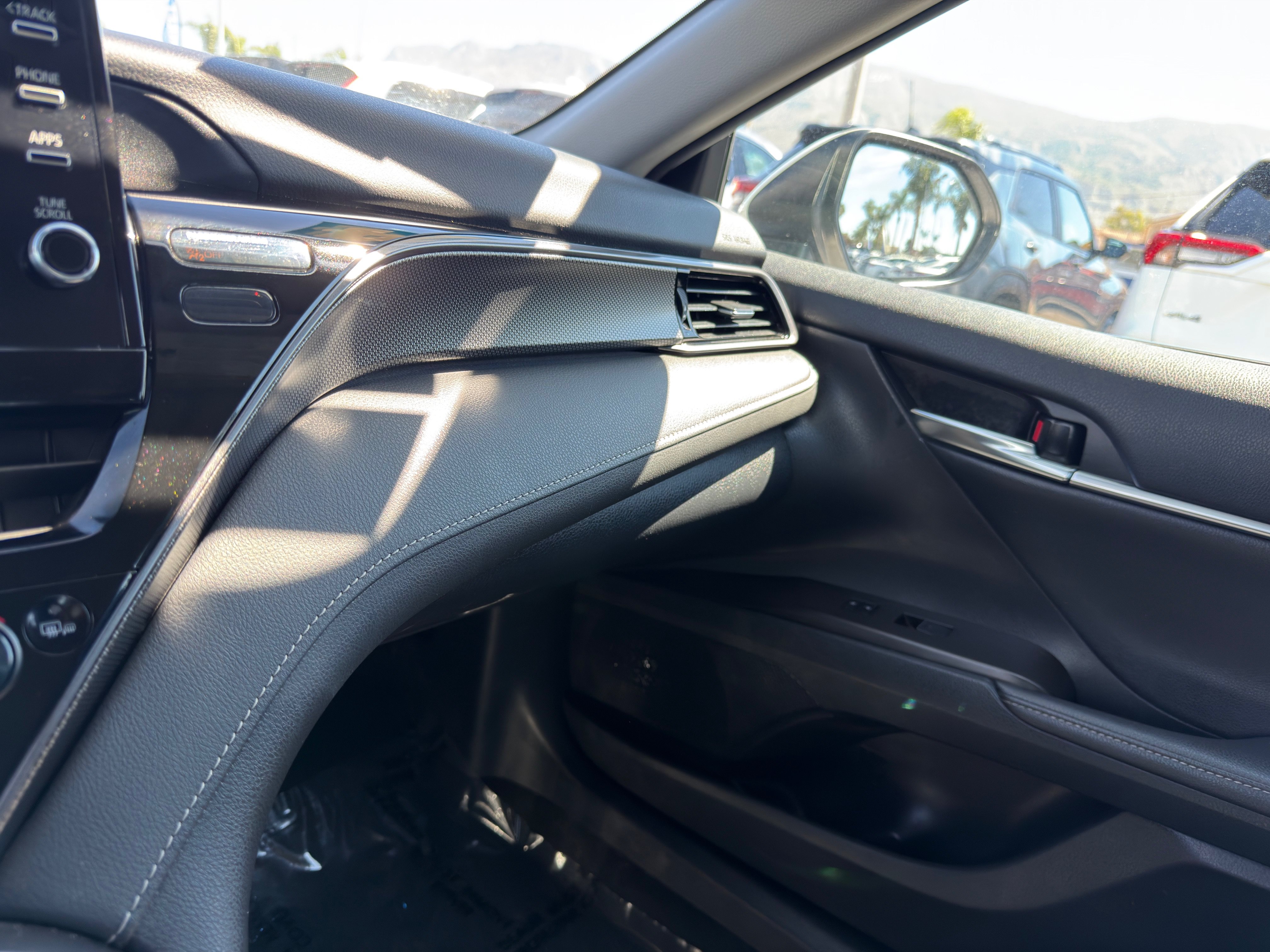 Used 2024 Toyota Camry XSE FWD image 33