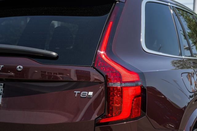 Used 2025 Volvo XC90 T8 Ultra AWD/4WD image 8
