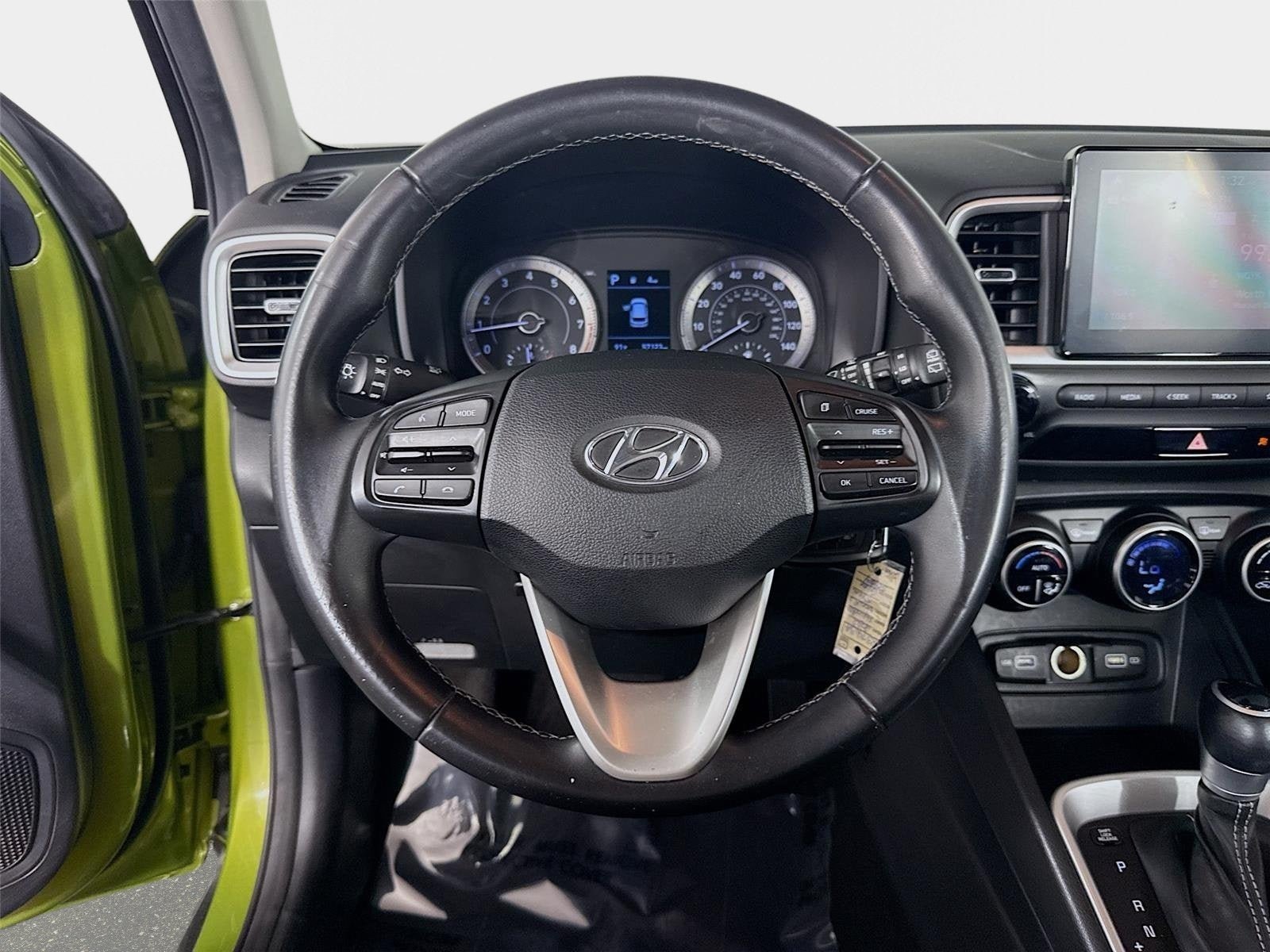 Used 2022 Hyundai Venue SEL w/ Cargo Package FWD image 13