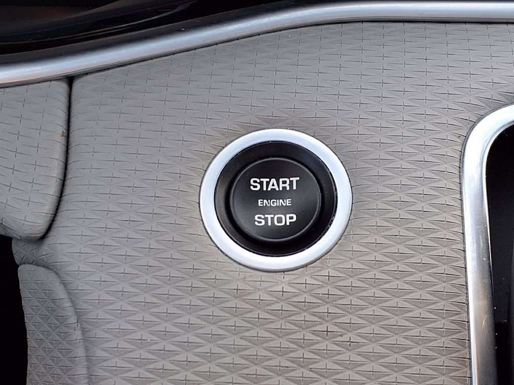 Used 2021 Land Rover Range Rover Evoque S AWD/4WD image 8
