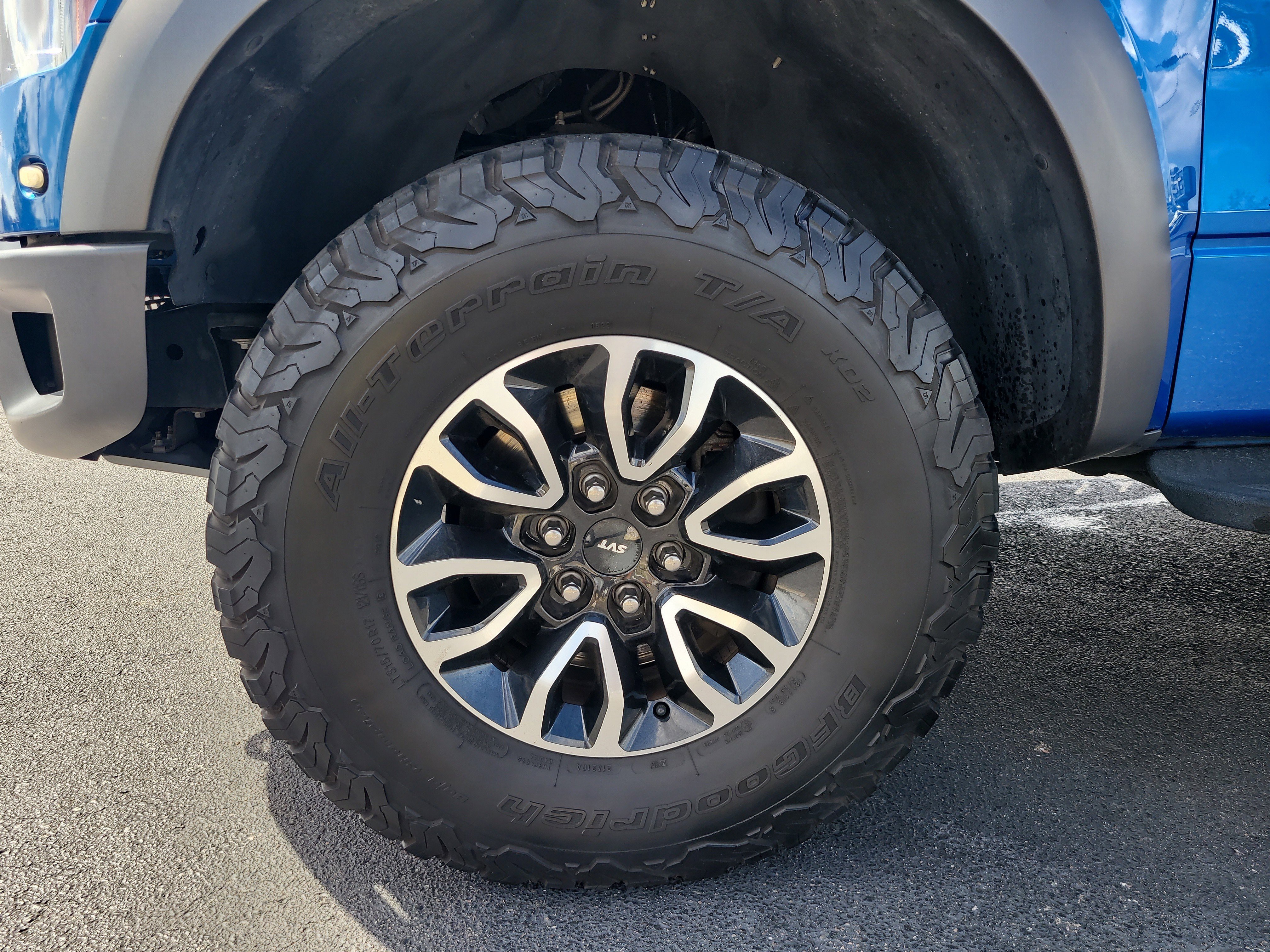 Used 2013 Ford F150 Raptor image 11