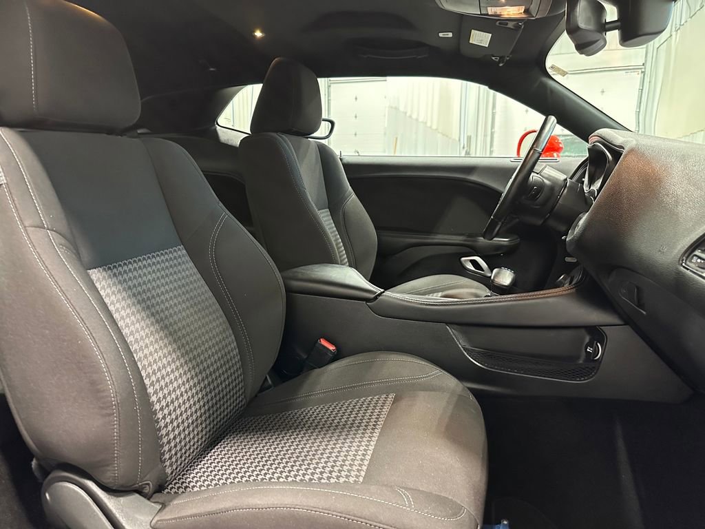 Used 2023 Dodge Challenger SXT w/ Blacktop Package image 31