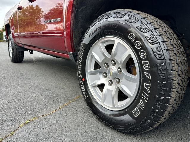 Used 2018 Chevrolet Silverado 1500 LT w/ All Star Edition AWD/4WD image 11