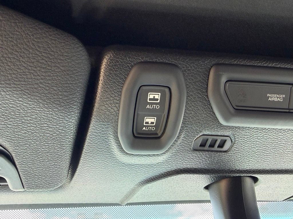 Used 2021 Jeep Wrangler Unlimited Sahara AWD/4WD image 31