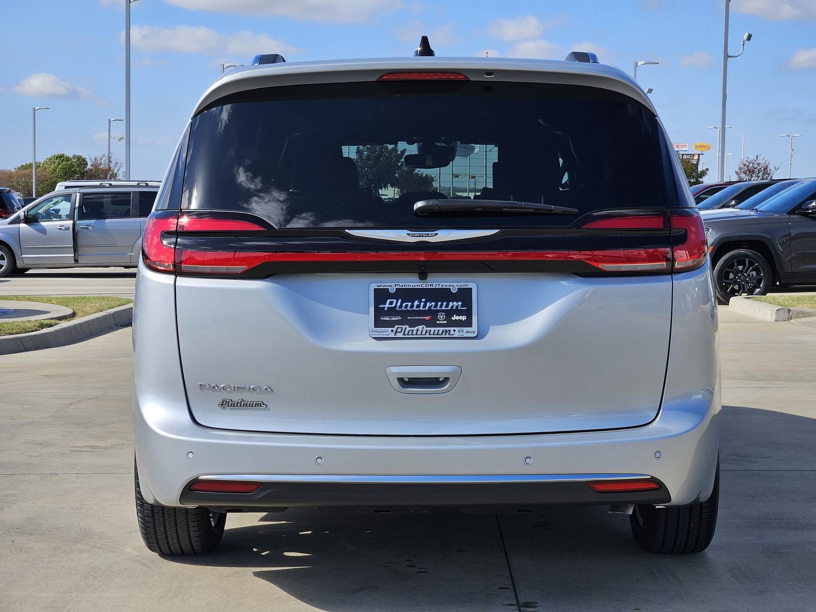 New 2026 Chrysler Pacifica Pinnacle FWD image 8
