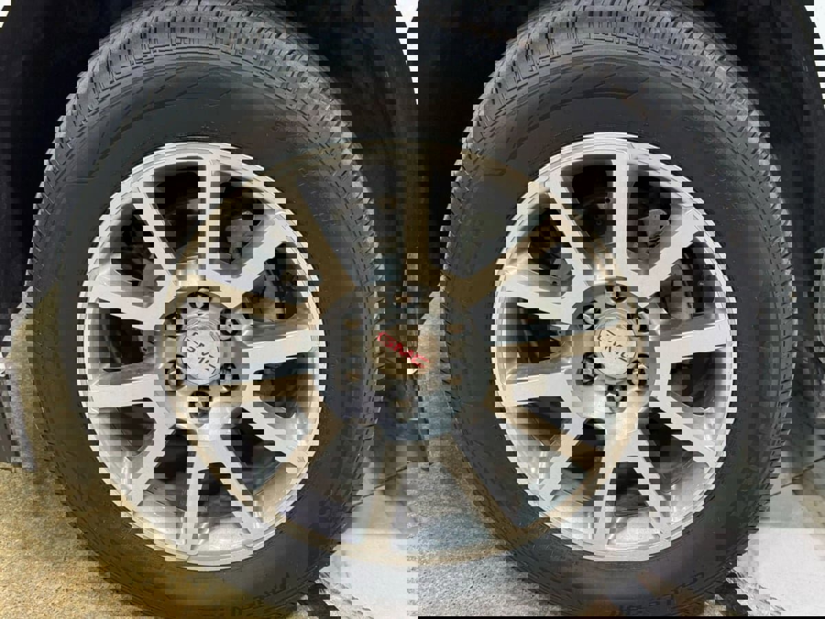 Used 2015 GMC Yukon Denali w/ Premium Package image 32