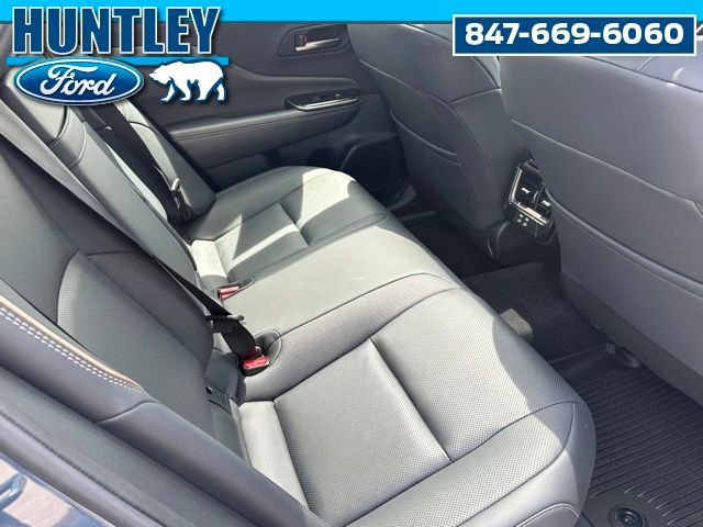 Used 2025 Toyota Crown AWD/4WD image 9
