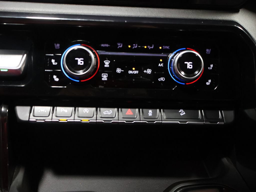 Used 2024 GMC Sierra 1500 AT4 w/ AT4 Preferred Package AWD/4WD image 50