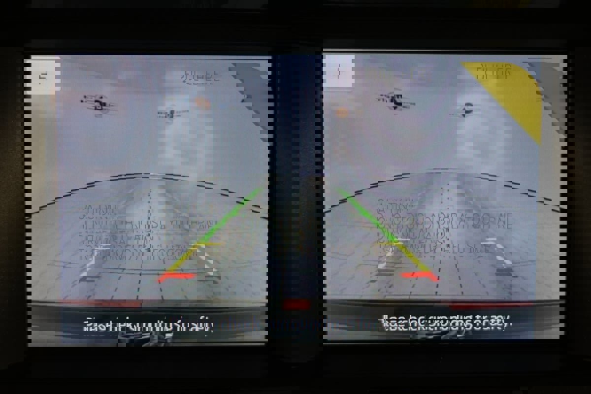 Used 2022 Ford Mustang Shelby GT500 w/ Carbon Fiber Track Pack image 7