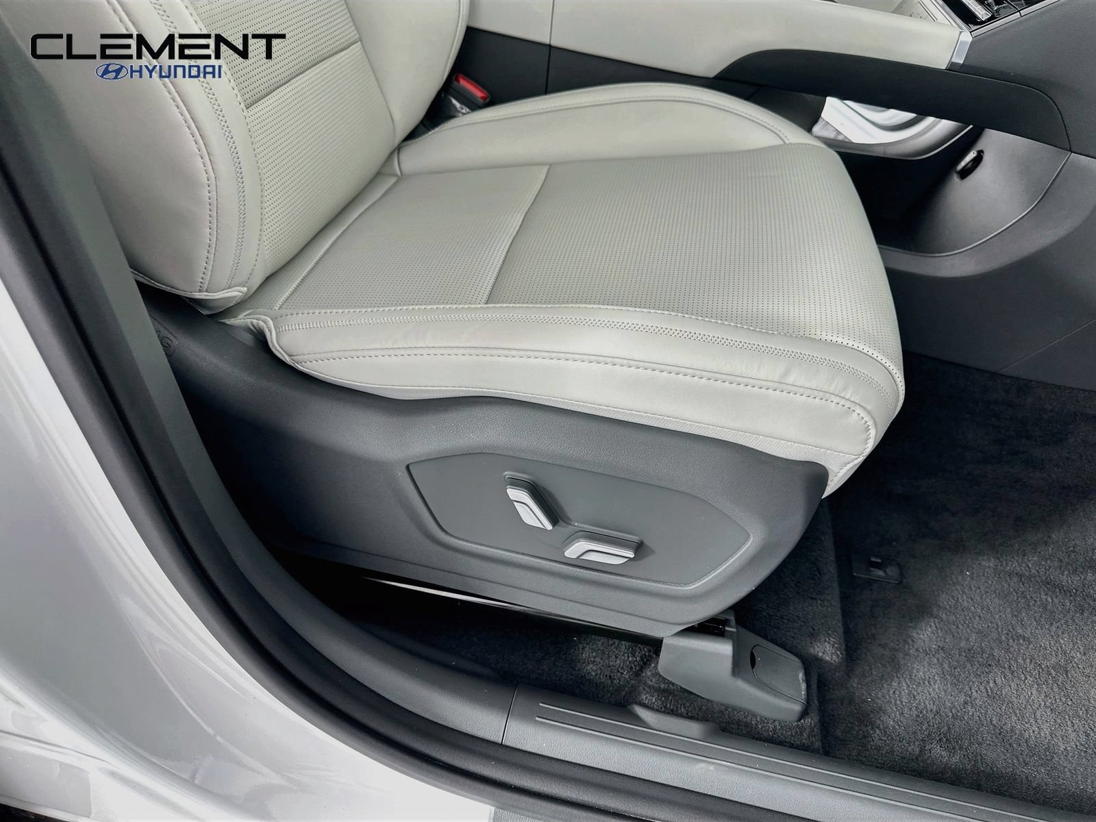 New 2026 Hyundai Santa Fe Calligraphy AWD/4WD image 30