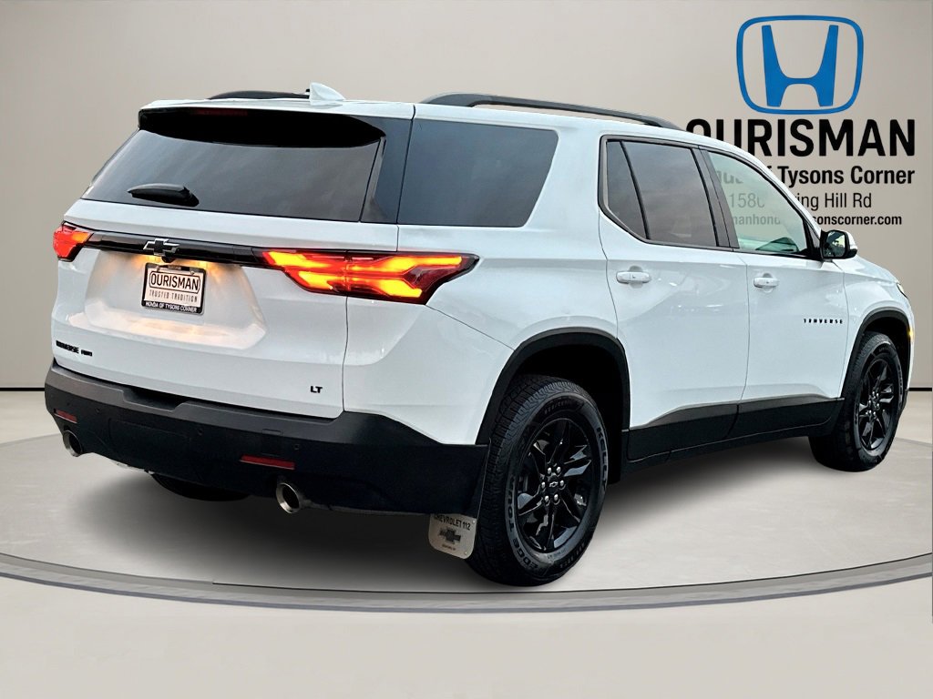 Used 2022 Chevrolet Traverse LT w/ Midnight/Sport Edition image 4
