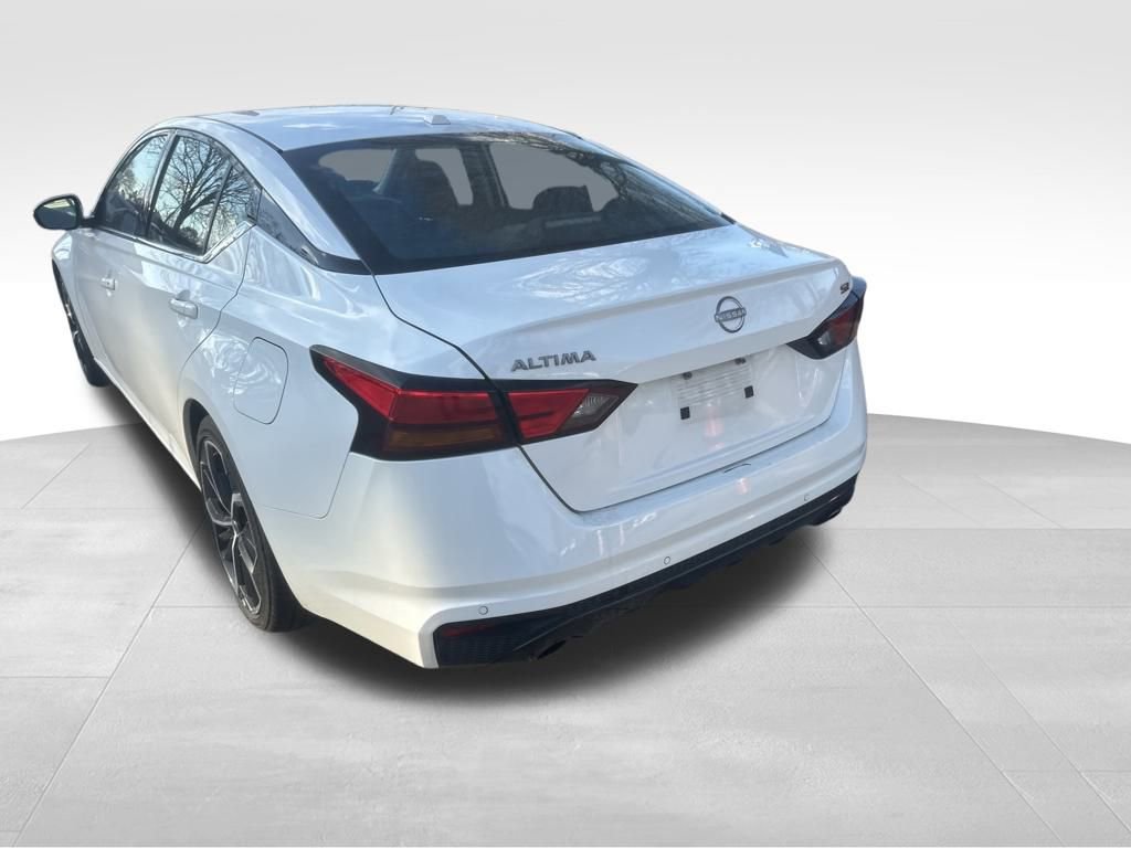 Used 2024 Nissan Altima 2.5 SR image 19
