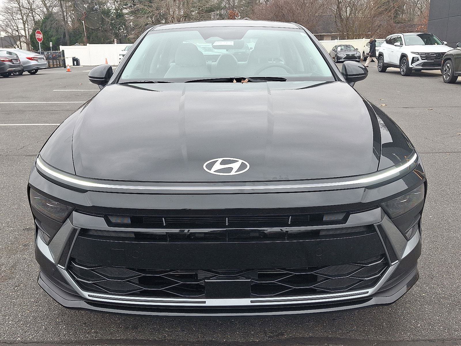 Used 2025 Hyundai Sonata SE image 2