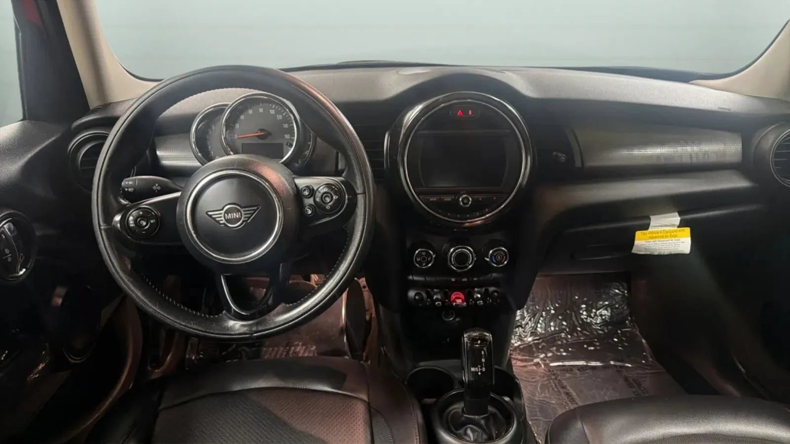 Used 2021 MINI Cooper 4-Door Hardtop FWD image 11
