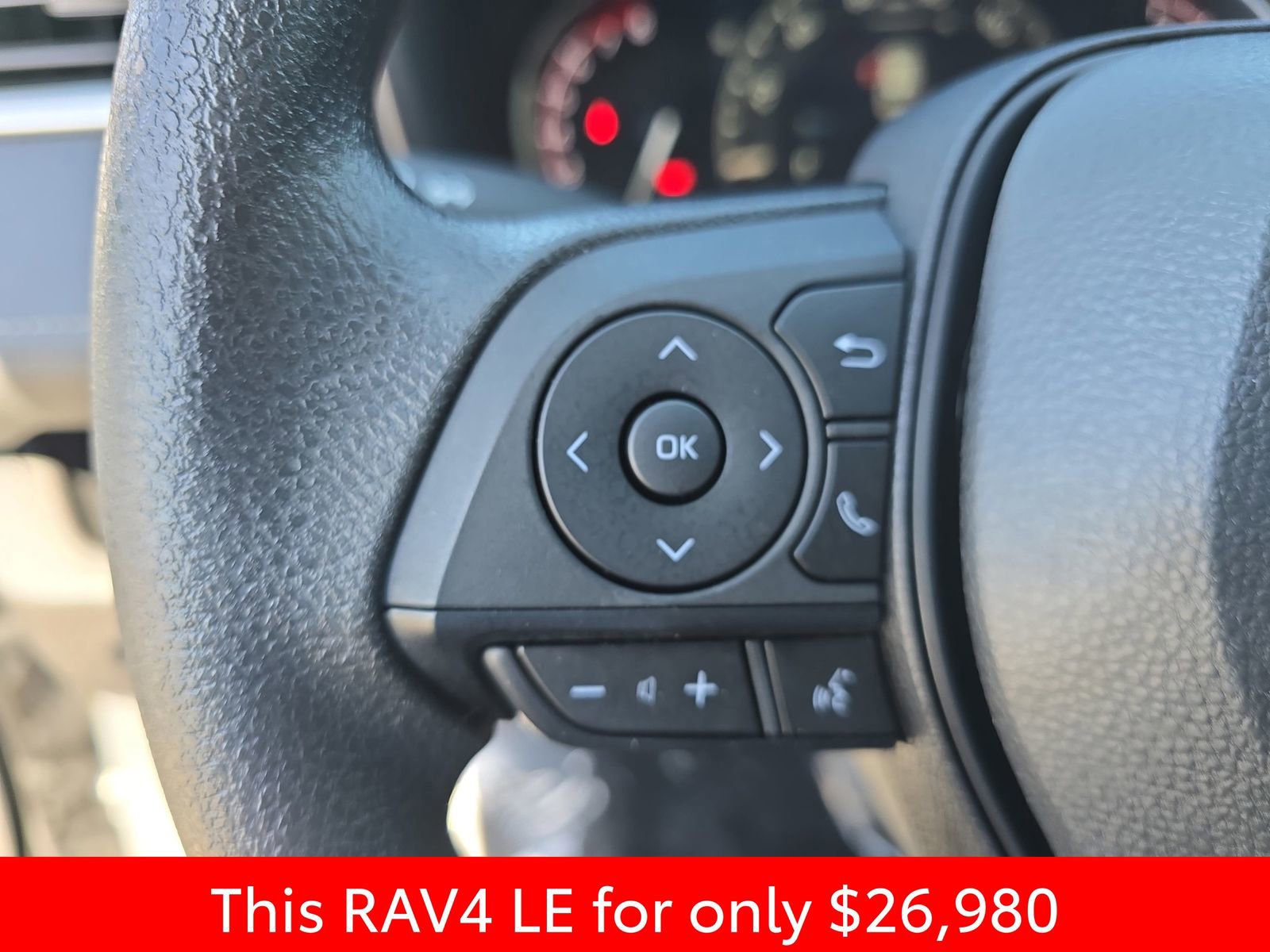 Used 2023 Toyota RAV4 LE FWD image 22