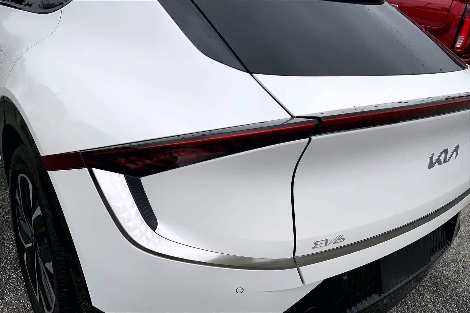 Used 2022 Kia EV6 Wind RWD image 24