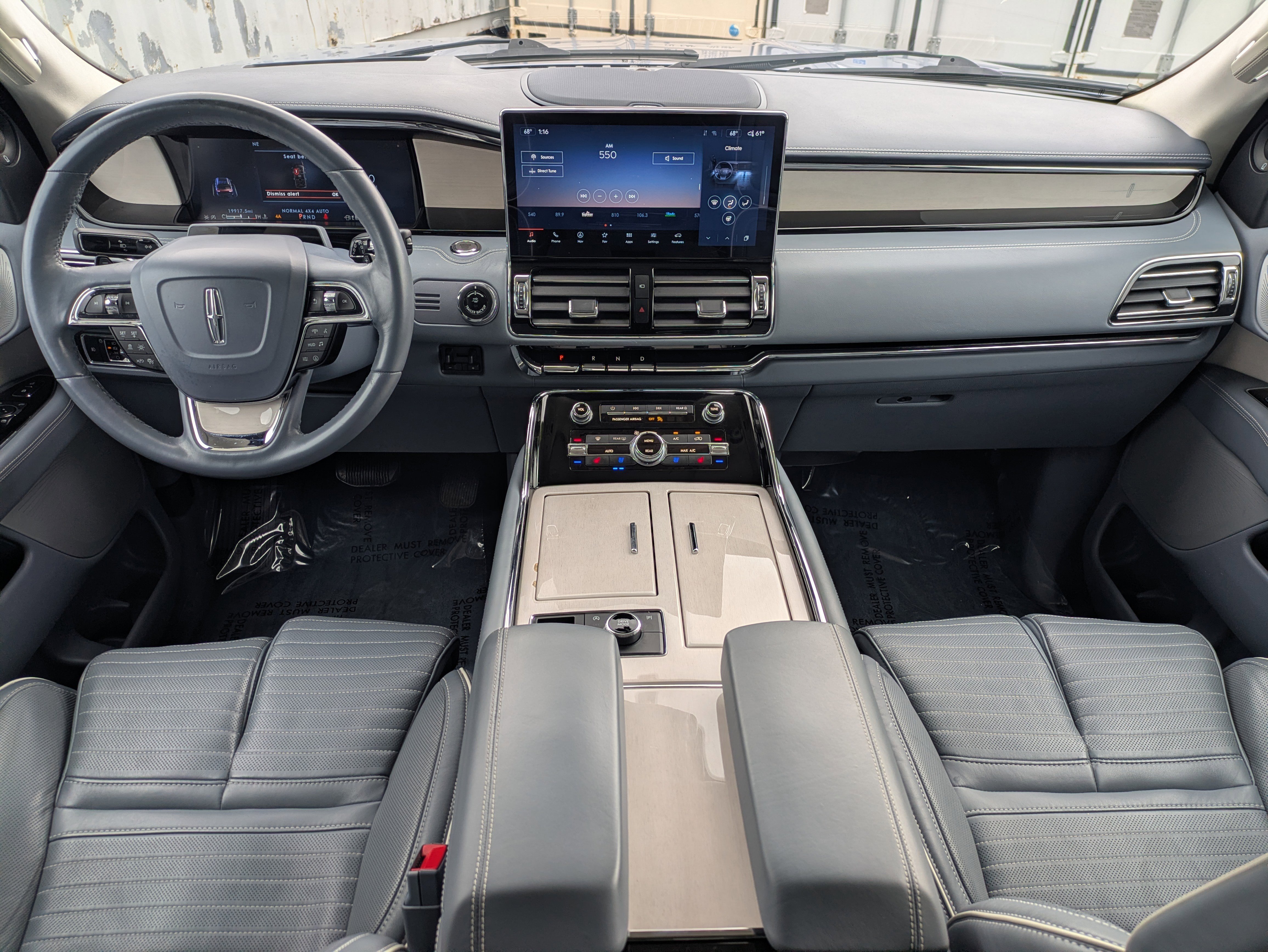 Used 2023 Lincoln Navigator L Black Label image 17