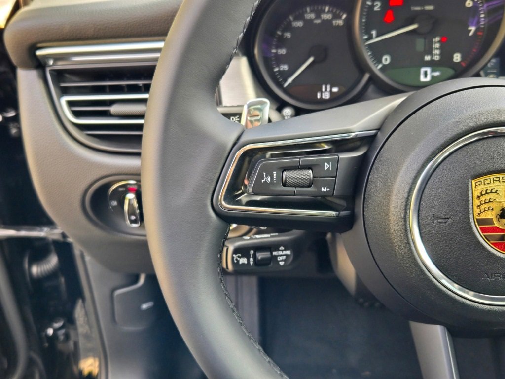 New 2026 Porsche Macan image 28