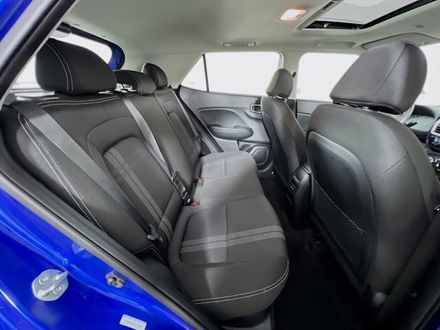 Used 2025 Hyundai Venue SEL FWD image 39