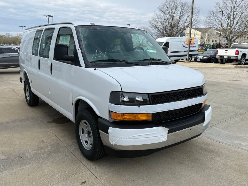 New 2026 Chevrolet Express 2500 w/ Driver Convenience Package image 2