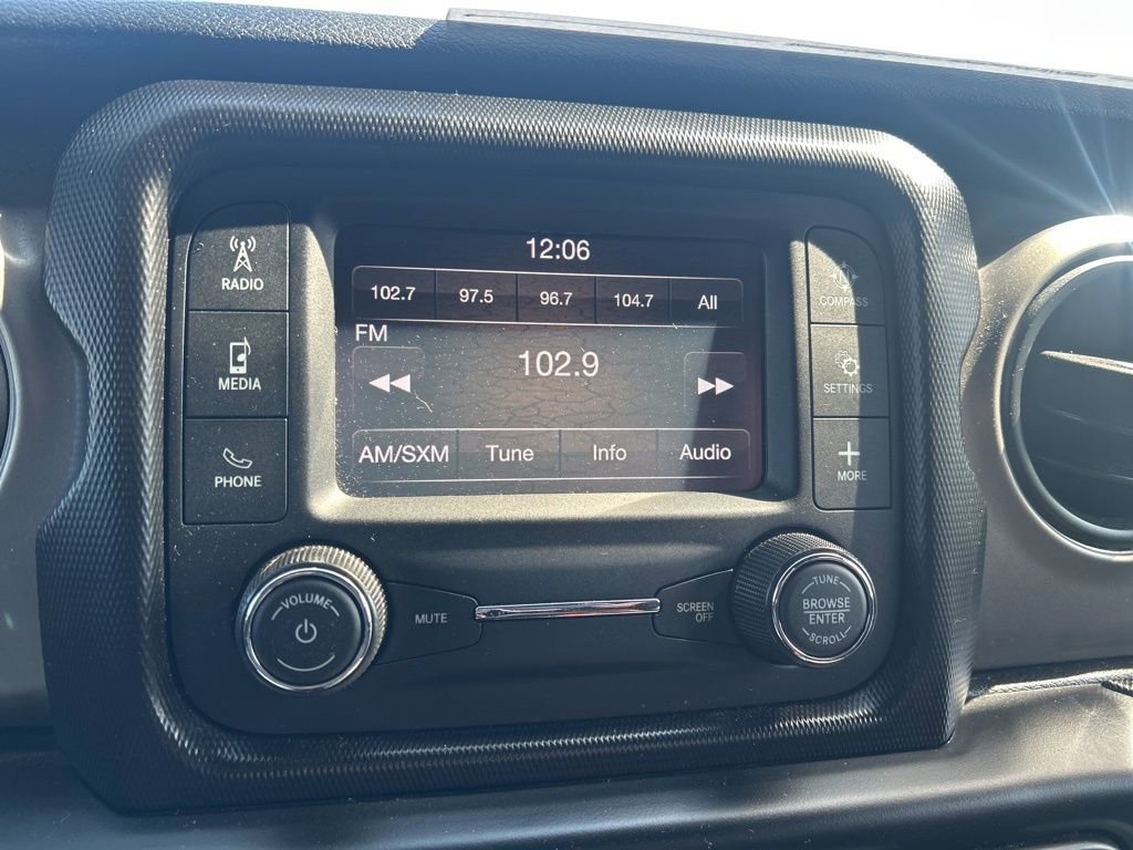 Used 2020 Jeep Wrangler Sport image 13