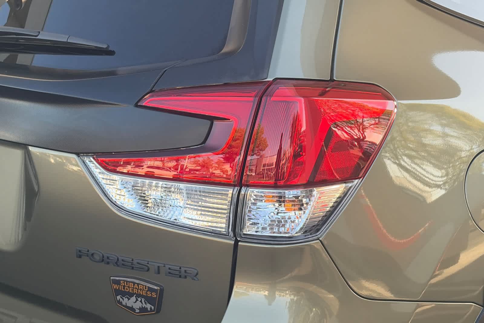 Certified 2025 Subaru Forester Wilderness w/ Convenience Package AWD/4WD image 32
