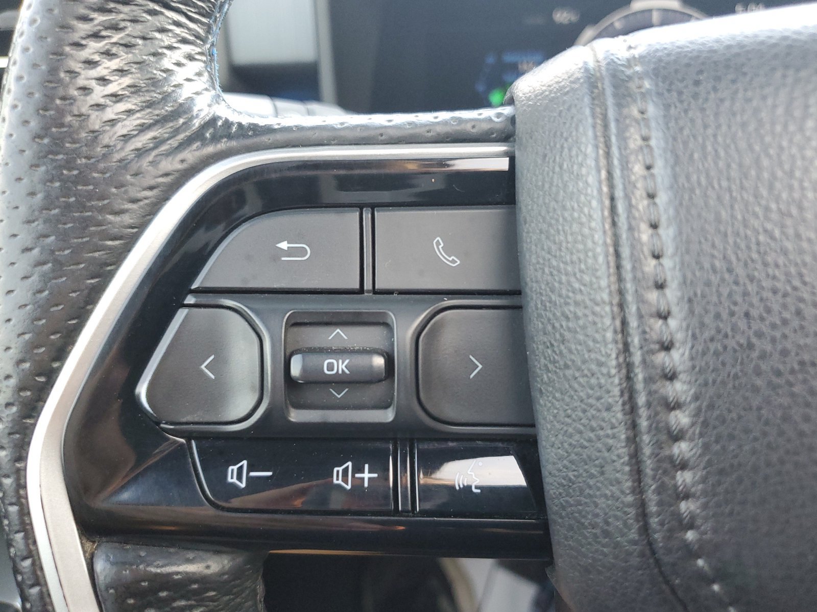 Used 2024 Toyota Tundra Platinum AWD/4WD image 20